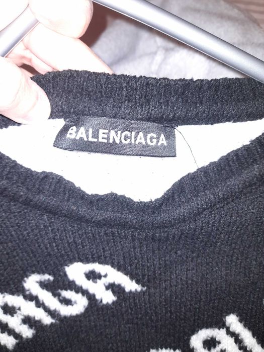 Пуловер Balenciaga
