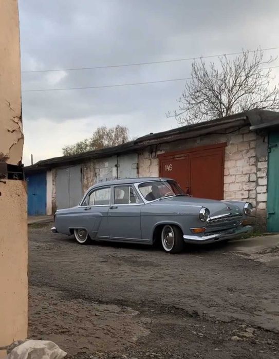 Аренда прокат ретро автомобиль с водителем (ГАЗ21 1964)