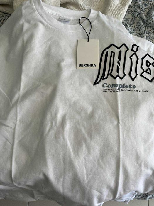 Тениска Bershka XS оversize