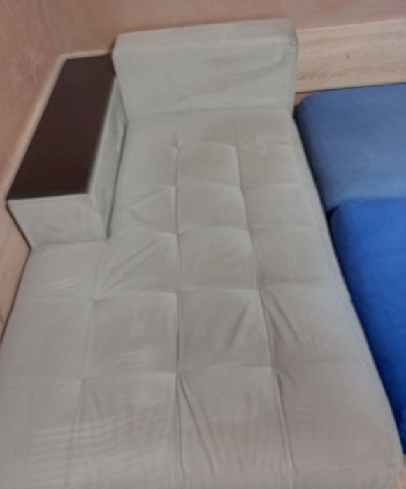 Диван с функция сън