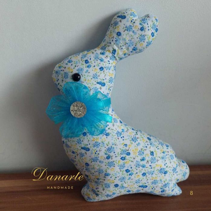 Ръчно изработен великденски заек – декорация за дома