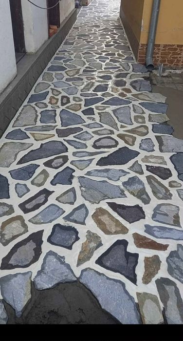Pavaj din piatra naturala decorativa
