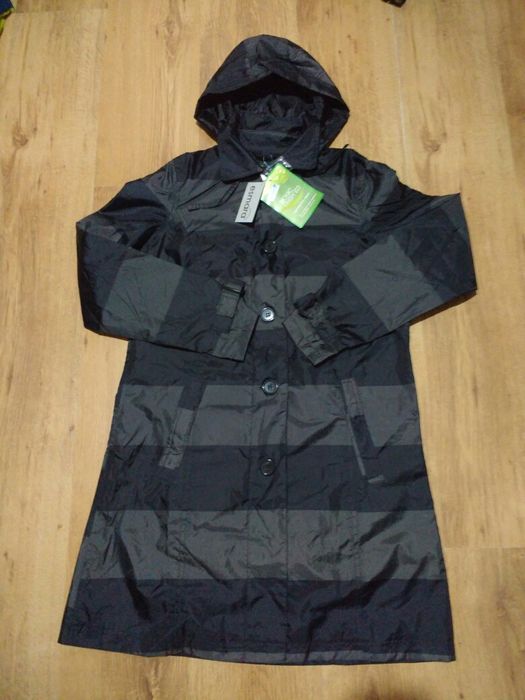 Jachetă impermeabila de damă mărimea 38