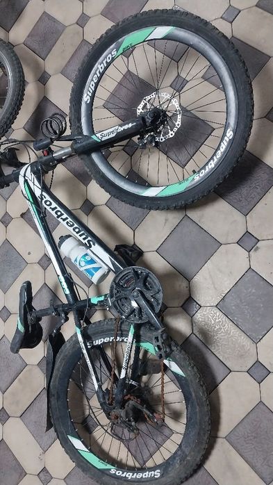 Велик в очень хорошем состоянии