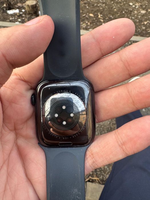 Apple watch series 8