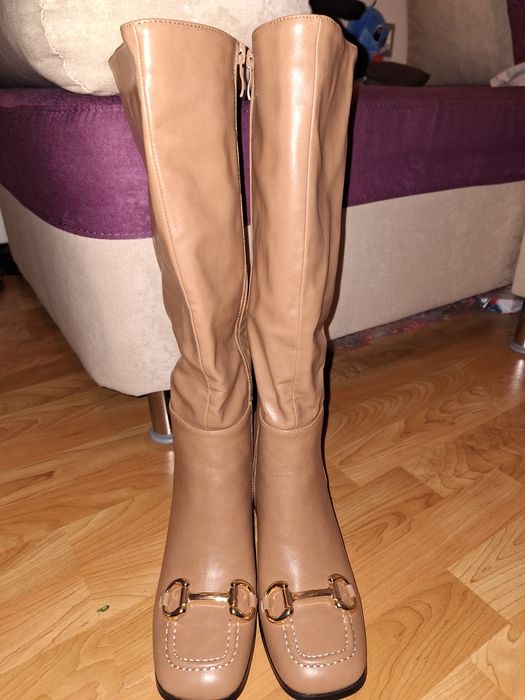 Елегантни ботуши