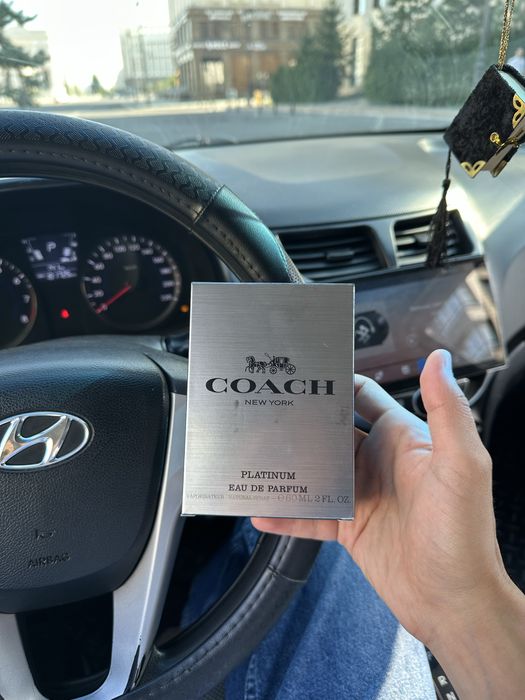Продам духи Coach