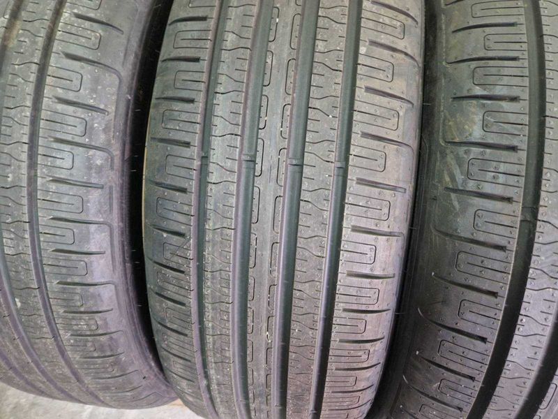 4 Goodyear R19 215/45
нови летни гуми
DOT4822
