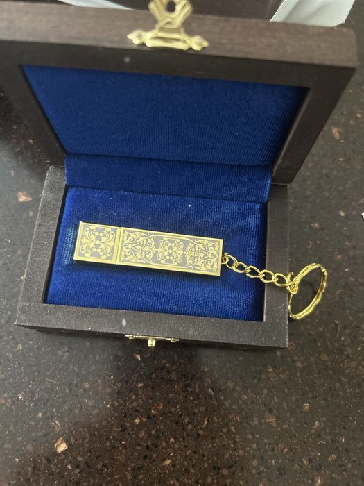 Флешка Золото 24 карата