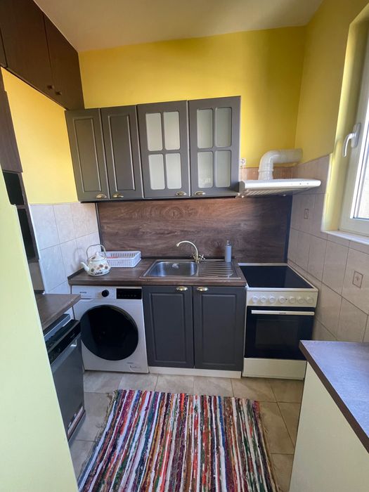 Дава се под наем Тристаен апартамент в Пловдив, Център - 86 кв.м за 561 € - Снимка #4