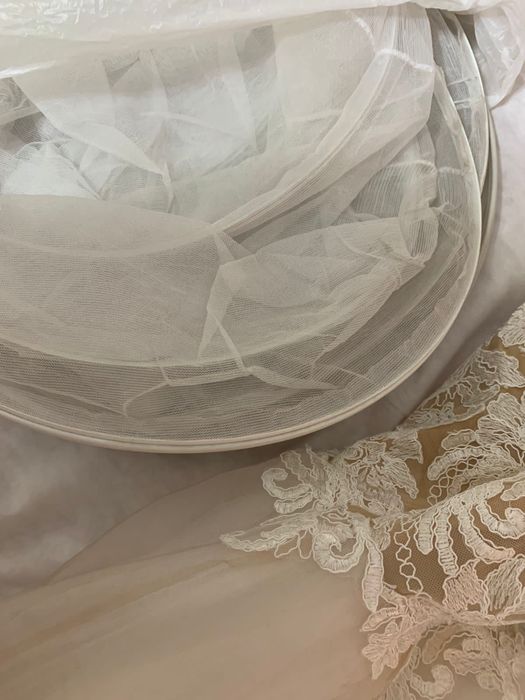 Продаю красивое свадебное  платье