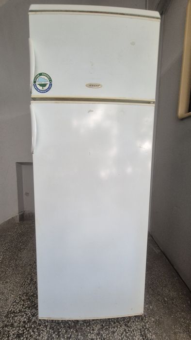 Продавам хладилник AYCO