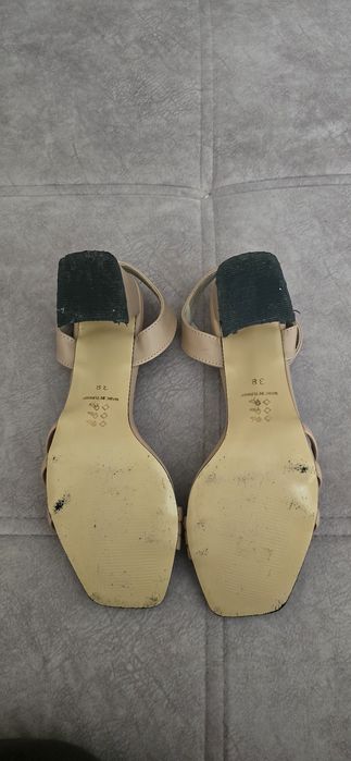 Сандали  пудра..