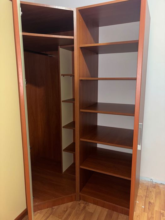 Гардероб за спалня