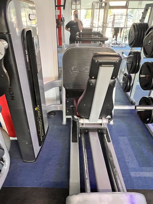Leg Press/Presă orizontală picioare Star Trac profesională, stack 200 kg