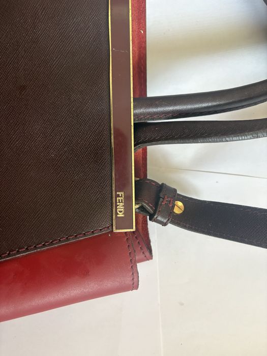 Маркова дамска чанта Fendi