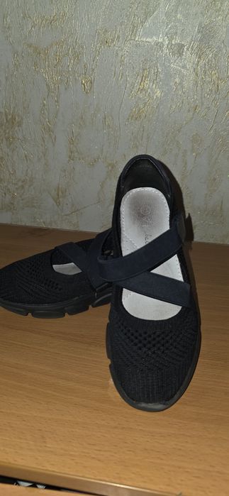 Продам слипоны 31р