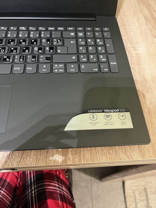 Lenovo ideapad 320 лаптоп