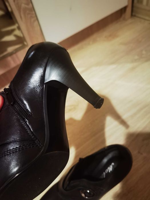 Продам женскую обувь