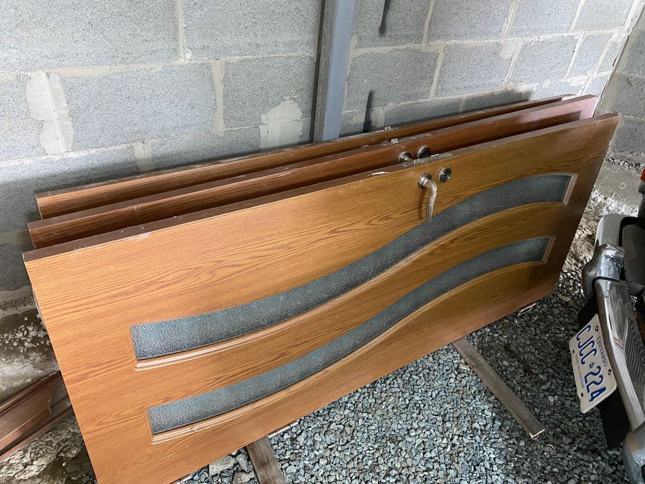 Масивни Врати сьс Брави и каси