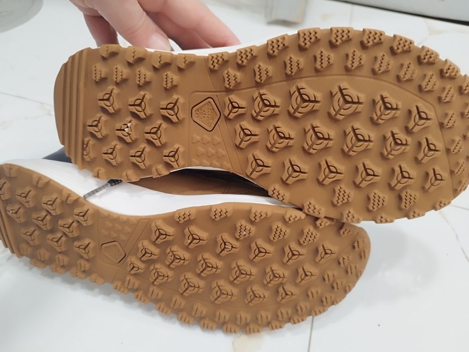 Зимни. Боти quechua