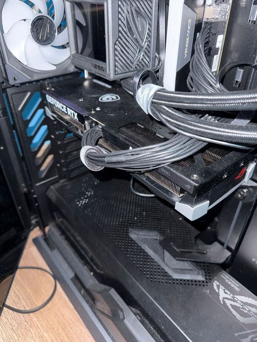 MSI Ventus 3x GeForce RTX 5080, 16 GB GDDR7, OC, 256-bit, Ray Tracing.