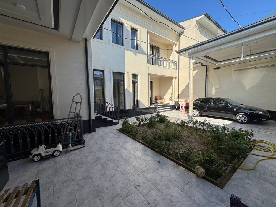 Қулей локацияда 3 сотокли 6 хонали уй сотилади