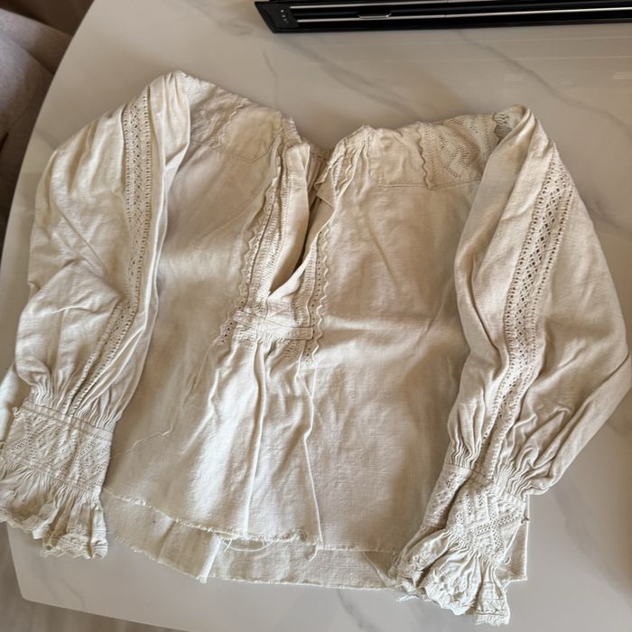 Vand camasi port traditional vechi 100 ani