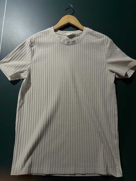 Tricou Reserved