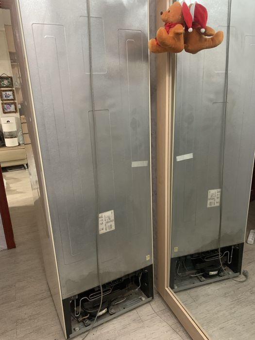 Продаю Холодильник Samsung