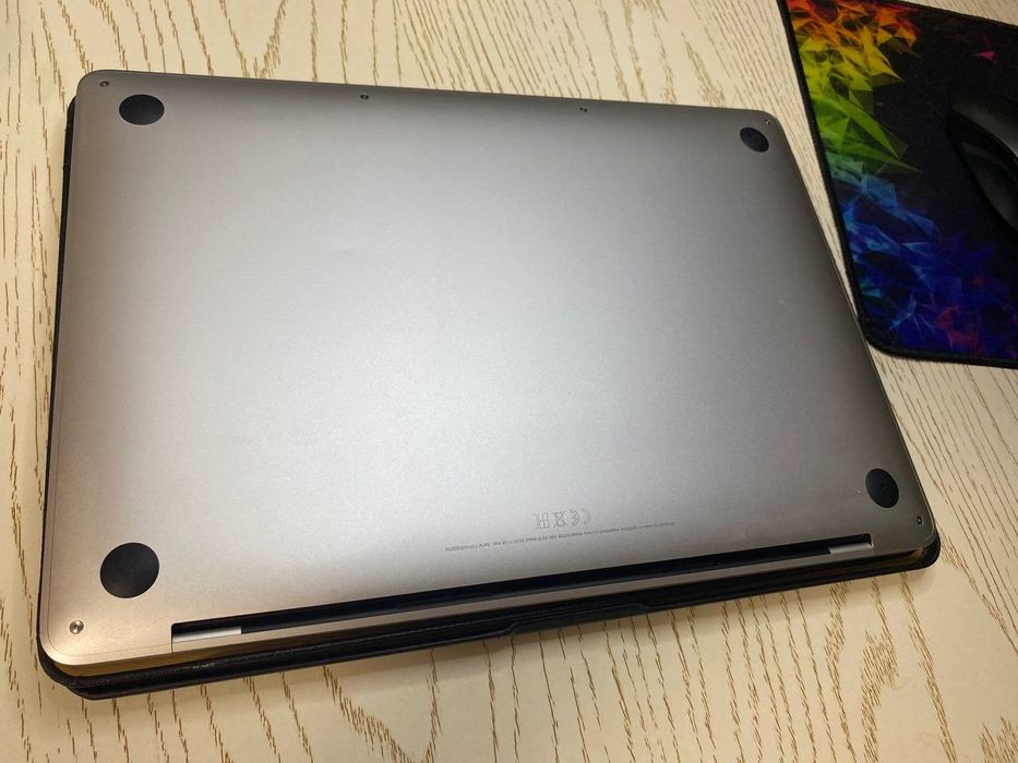 MacBook Pro M1 16 ГБ / 256 ГБ