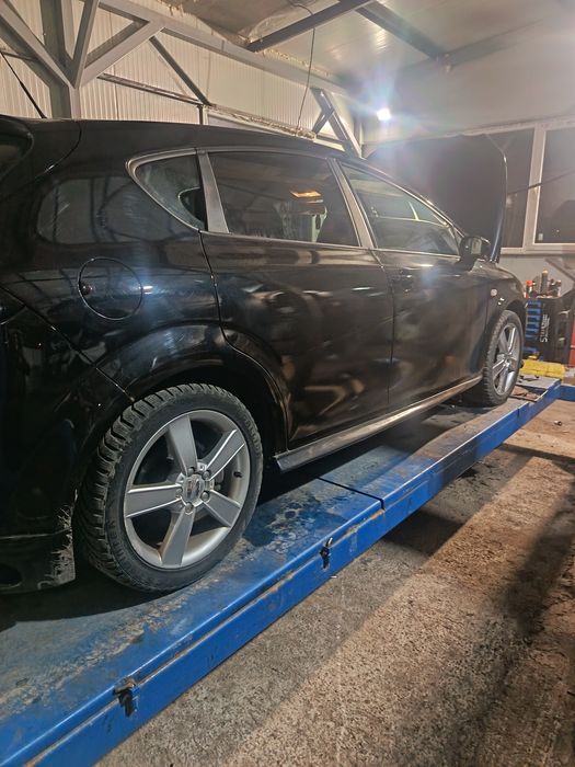 Сеат леон 2.0тфси на части