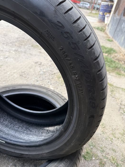 Pirelli scorpion 255/45/19