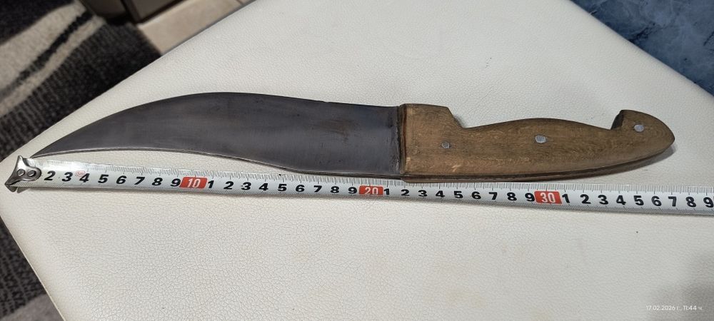 Стар голям, масивен нож 37см.
