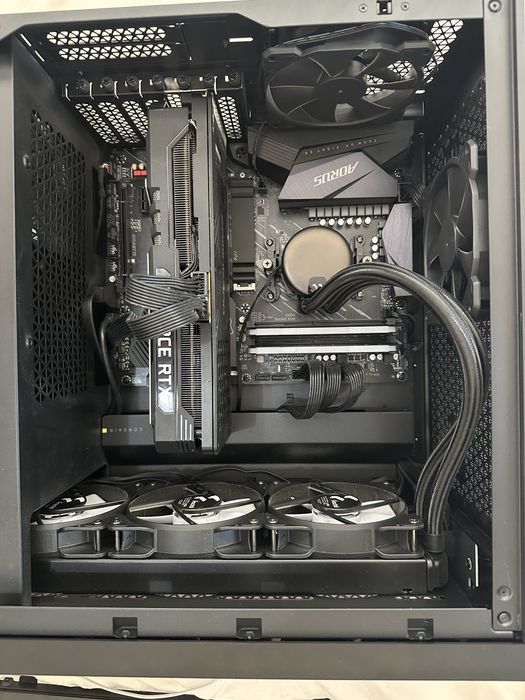 PC Gaming Ryzen 7 5800X + RTX 3070 8GB + 32GB RAM 3600MHz + 2TB NVMe
