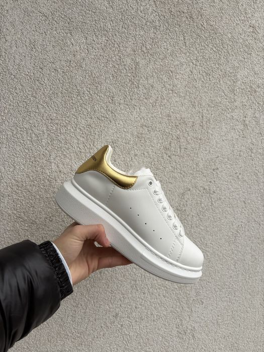 PREMIUM!! Alexander McQueen noi