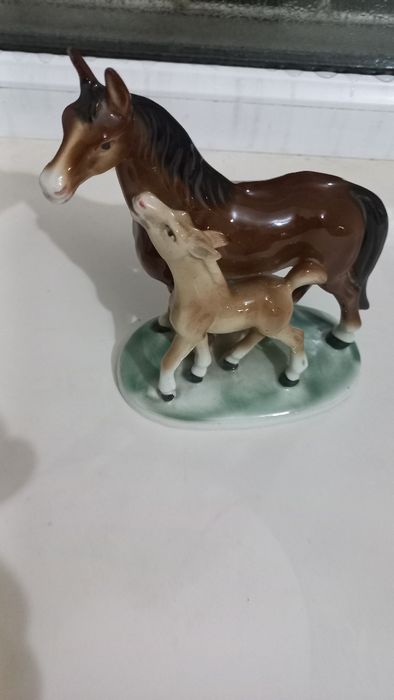 Продам статуэтки