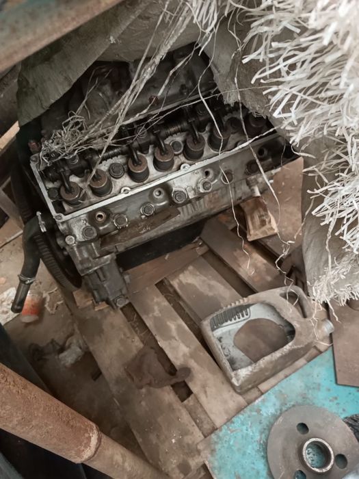 Двигатель ЗИЛ после кап ремонта