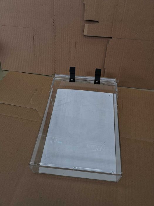 Рекламный Бокс для прайсов и визиток 2000т.