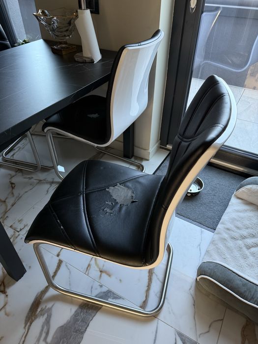 Scaun bucatarie (4 buc/400 lei)