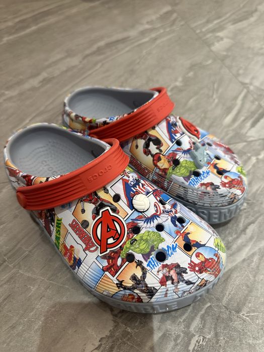 Crocsy для мальчика на 8-9 лет