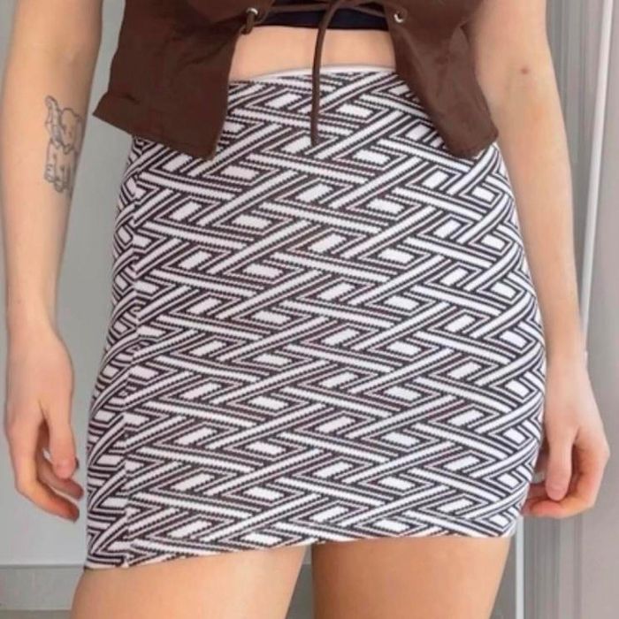 Fustă cu model geometric Zara