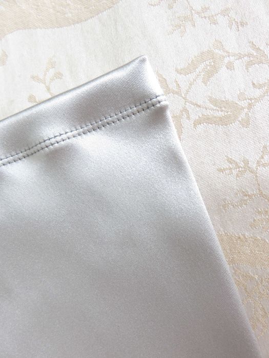 Сатенени ръкавици Armani Collezioni, нови