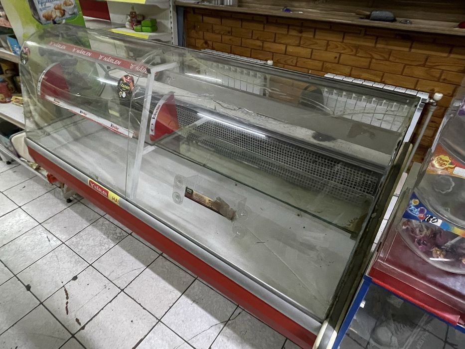 Холодильник витринный бу