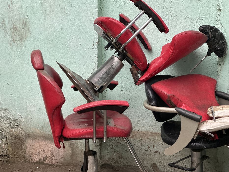 Кресло сотилади бу сартарошхонаники