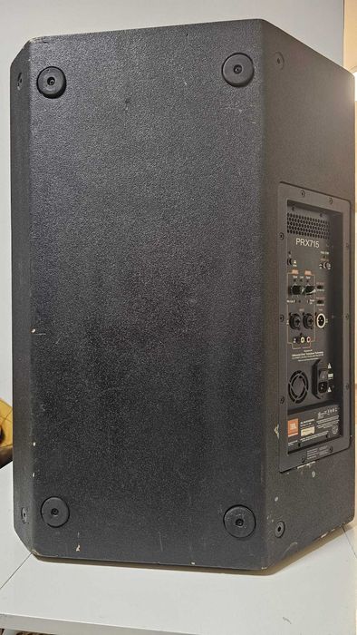 JBL PRX 715 este o boxă activă profesională PA (Public Address)