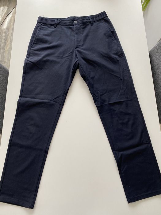 Тъмно син панталон Reserves, Размер М (31), нов, неносен