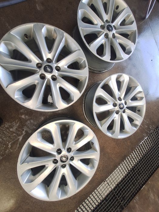 Jante aliaj r20 Land Rover Montaj Gratuit