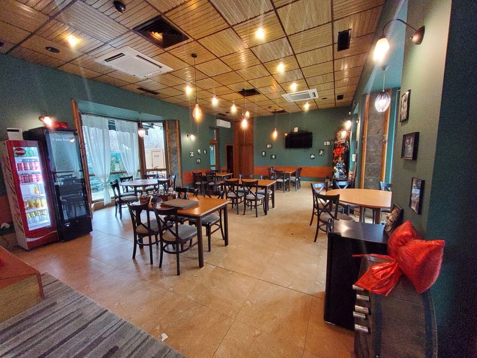 Дава се под наем Заведение в Банкя - 300 кв.м за 2553.06 € - Снимка #2