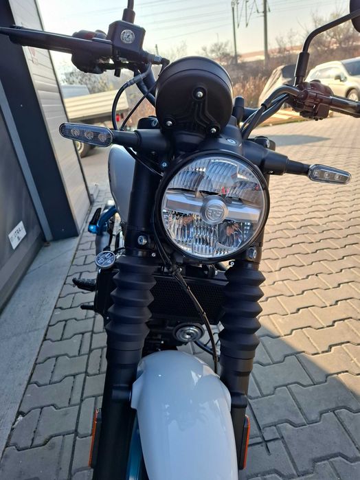 Royal Enfield Guerrilla 450 - Brava Blue-model NOU! permis A2